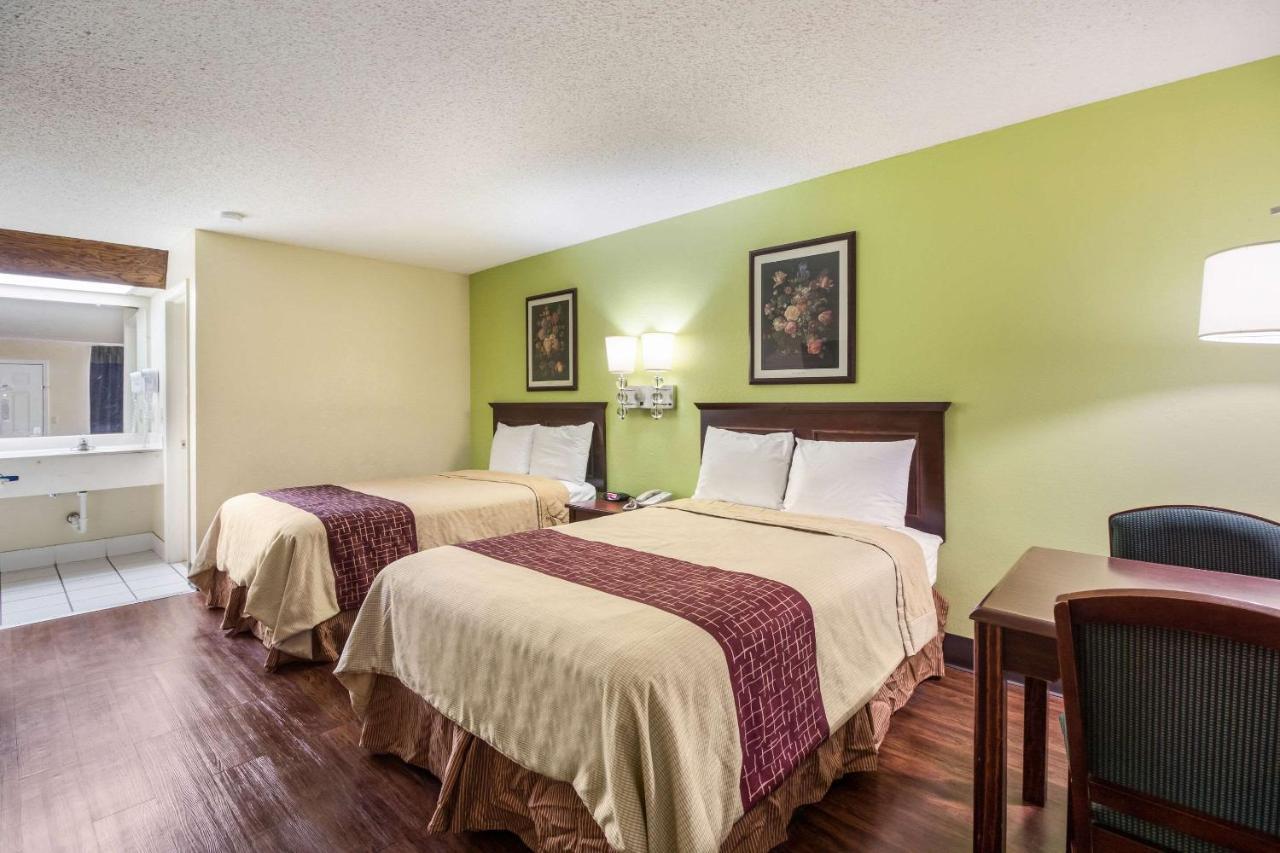 Rodeway Inn Bolivar Exteriér fotografie